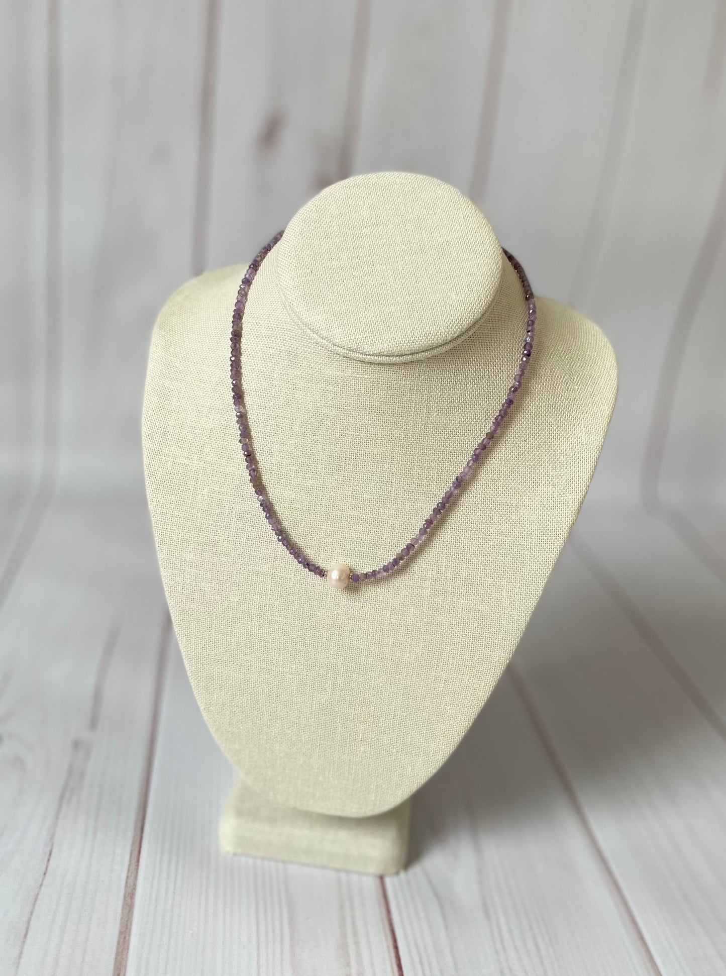 Light Amethyst and Round Pearl Necklace 14"